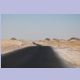 Strasse in der Westlichen Wüste zwischen Abu Simbel und Assuan