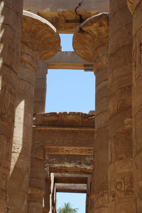 Kleiner Ausschnitt des gigantischen Hypostyls im Tempel des Amun-Re in Karnak