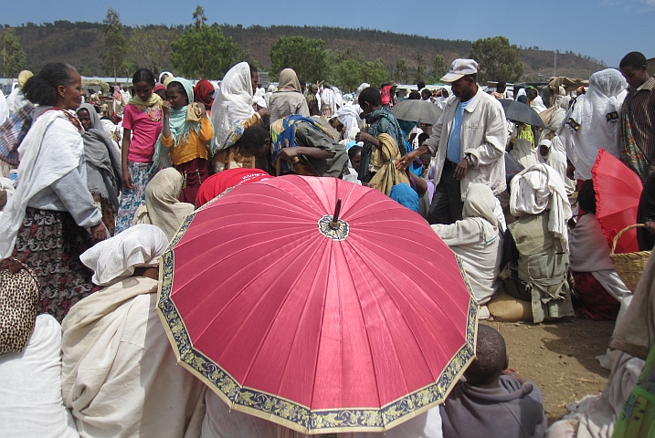 Reges Treiben auf dem Markt in Axum