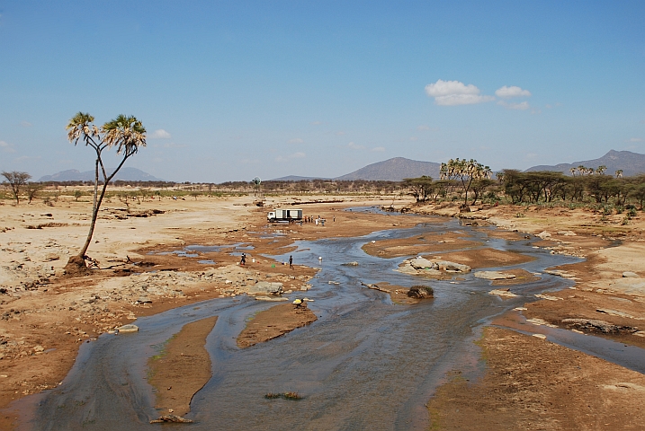 Der Ewaso Ngiro Fluss bei Archer’s Post