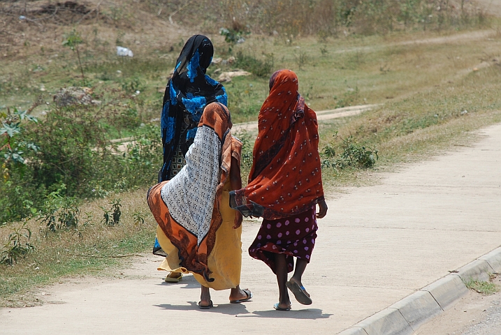 Muslimische Mädchen bei Lindi an der tansanischen Küste