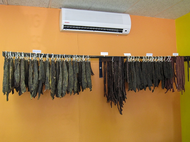 Wer hat noch nicht, wer will noch mehr? Biltong beim Metzger in Maun