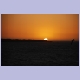 Die Sonne versinkt hinter dem Angra Point in Lüderitz