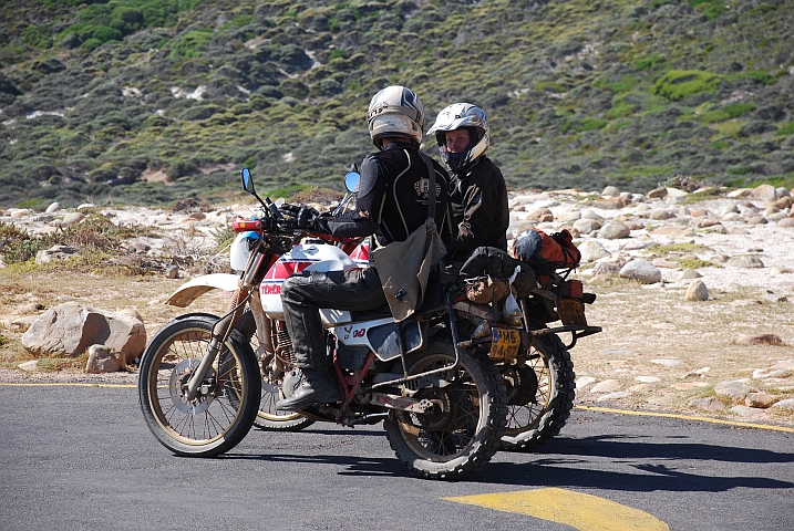 Anne und Reinier haben es mit ihren Motorrädern von Holland bis ans Kap geschafft