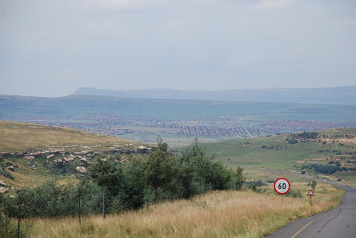 Ausgedehnte Schwarzensiedlungen in Phuthaditjhaba