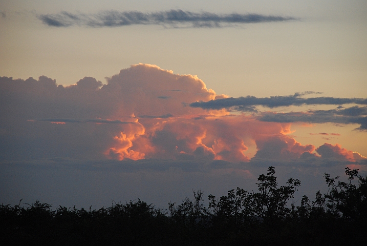 Solche Wolken sieht man sonst eher am Abend