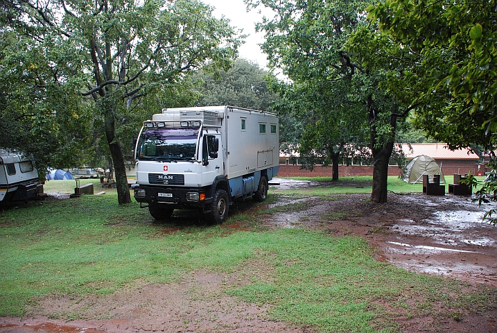 Unser Platz im Fountains Valley Caravan Park, für einmal ziemlich feucht