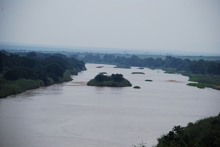 Der Usutfu Fluss im Lowveld bei Big Bend