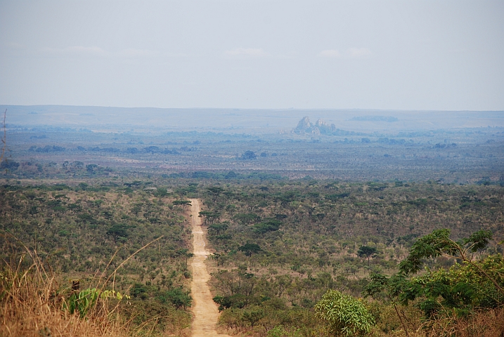 Blick von der Serra Cucembe zwischen M’banza-Congo und Tomboco im Norden des Landes