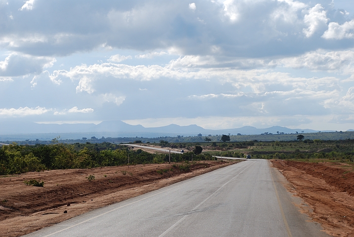 Blick bis zu den Bergen von Lubango