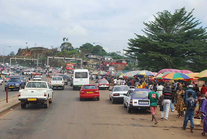 Markt an der Umfahrungsstrasse