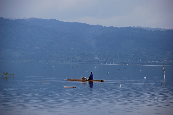 Fischer auf dem Lake Bosumtwi