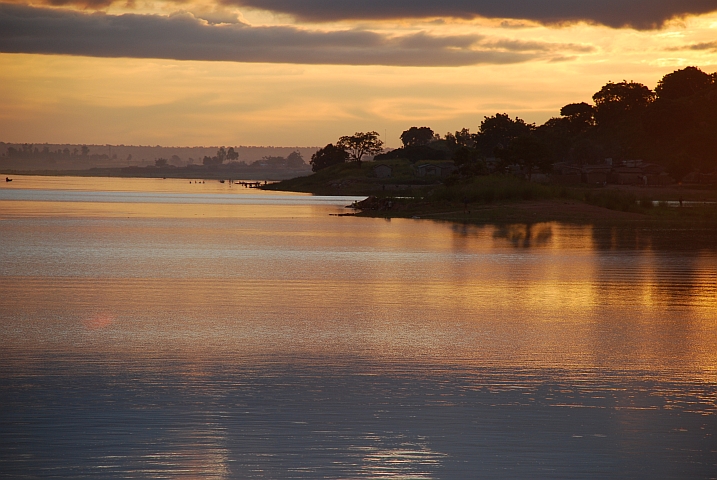 Abendstimmung am Lagdo-Stausee