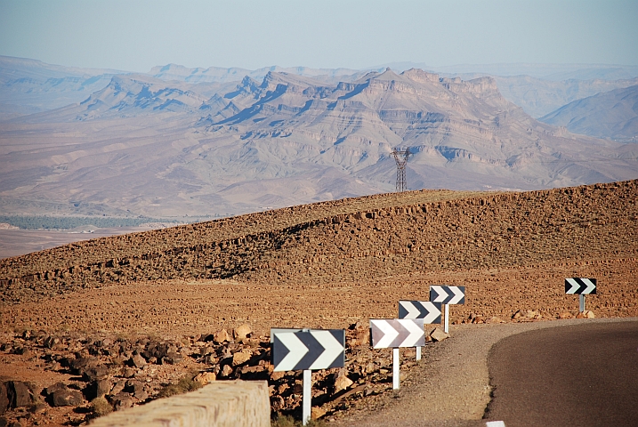 Am Tizi-n-Tinififft Pass zwischen Ouarzazate und Agdz