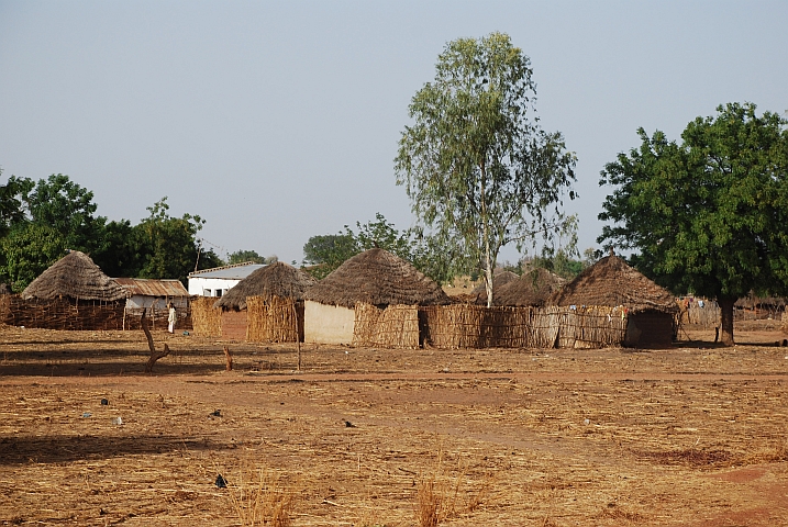 Rundhüttendorf bei Kabakoto