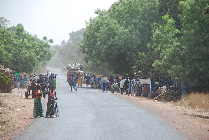 Strassendorf in der Casamance