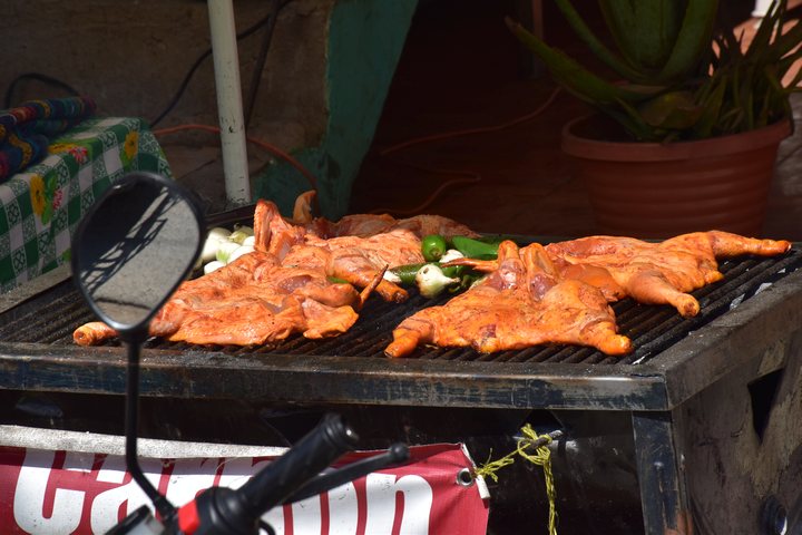 Pollo Asado in Camoja nahe der Grenze zu Mexiko