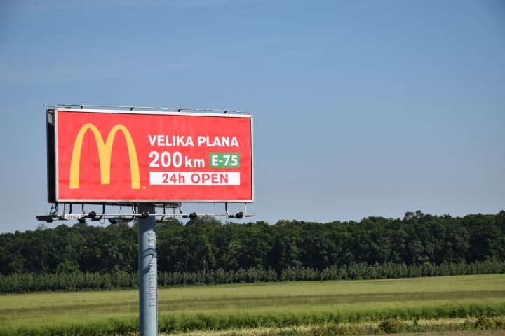 Papi, ist es noch weit bis zum nächsten McDonalds?