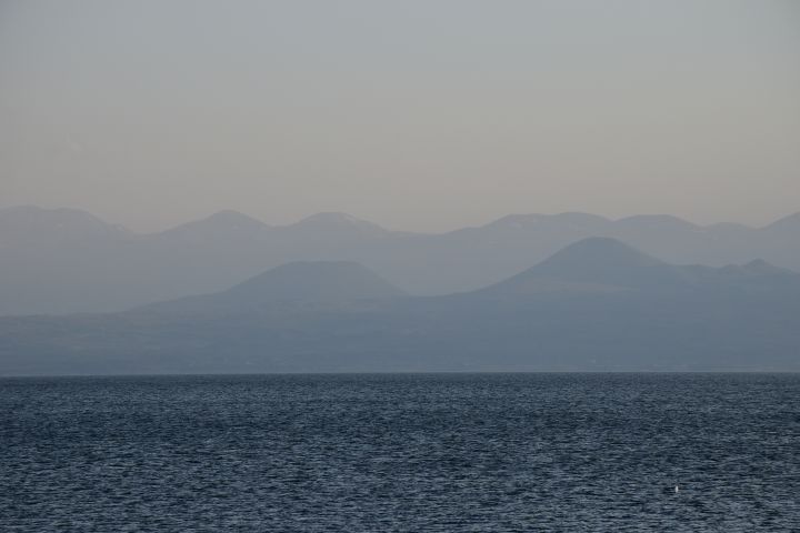 Abendlicher Blick über den Sevan See