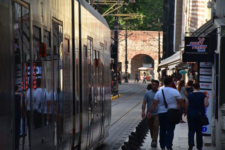 Tram in der Alemdar Caddesi