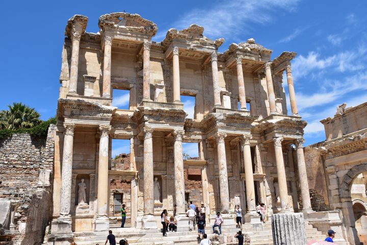 Die Bibliothek von Celsus in Ephesos