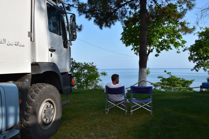 Kaffee mit Aussicht aufs Schwarze Meer