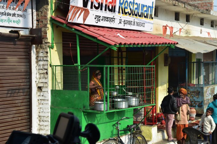 Restaurant mit Aussenküche in Orchha