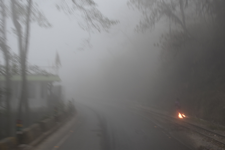 Dichter Nebel macht die Fahrerei auch nicht einfacher