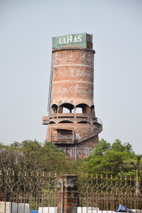 Ein etwas eigentümlicher Wasserturm, wenn es denn einer ist