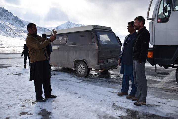 Pakistani, Thomas und Obelix werden fotografiert