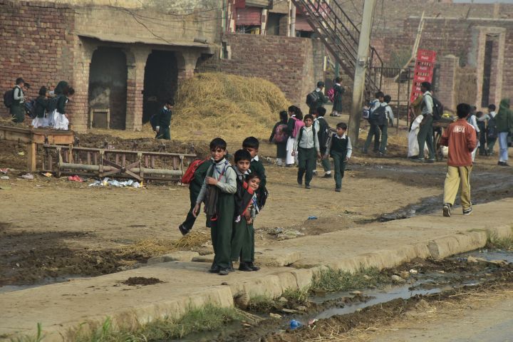 Schüler in Wagah