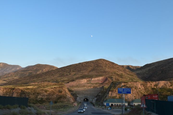 Einer der beiden Tunnels: Khatlon Tunnel