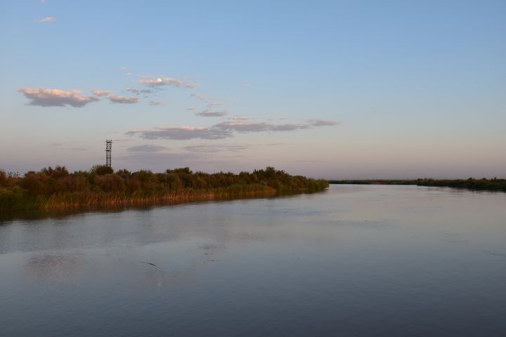Ein weiterer Kanal , der dem Aralsee das Wasser abgräbt