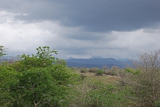 Regenwolken über der Serra Cambonda