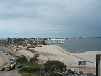 Blick vom Fort auf die Luandainsel mit den Yachtclubs