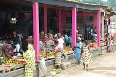Markt in Ndjolé