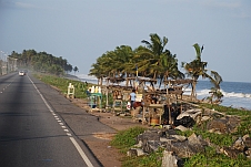 Küstenstrasse zwischen Elmina und Cape Coast