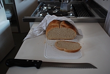 Frisches Brot aus der MGD-Bäckerei