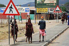Himbas in Opuwo