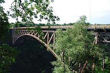 Die Brücke, die Simbabwe und Sambia verbindet