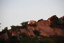 Die Ruinen von Great Zimbabwe in den letzten Sonnenstrahlen
