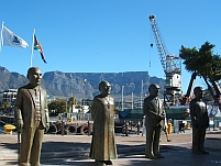 Berühmte Südafrikaner als Statuen