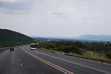 Die kostenpflichtig Autobahn bei Mokopane, früher Potgietersrus