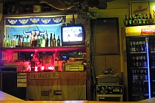 Die Bar mit dem Fernseher