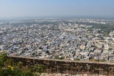 Blick vom Fort auf Chittaurgarh hinunter