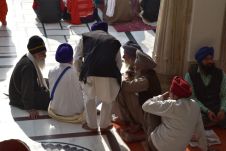 Sikhs im Gurdwara