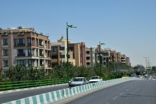 Neue Wohnblocks am Rande von Esfahan
