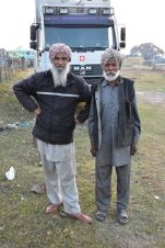 Zwei Sikhs vor Obelix