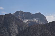 Hängender Gletscher im Gissar Gebirge