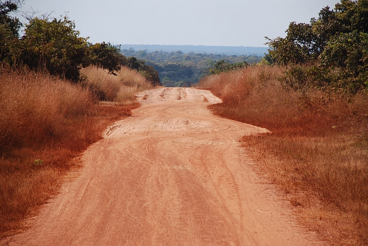 Piste auf dem Weg nach Mporokoso kurz vor der Kalungwishibr&uuml;cke